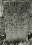 F004133 Grafsteen van Heimanna Brest - H(ier is) b(egraven) Ch y h dochter van r(abbi) Ch y y m, en de naam van haar ...