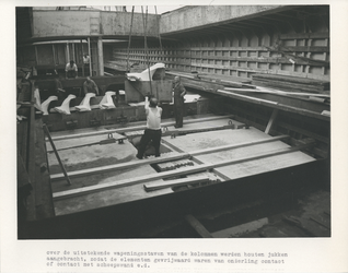 F013453-12 Serie foto's over een produktie proces van Schokbeton, van de door John Johansen uit New Canaan, ...