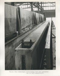 F013453-22 Serie foto's over een produktie proces van Schokbeton, van de door John Johansen uit New Canaan, ...