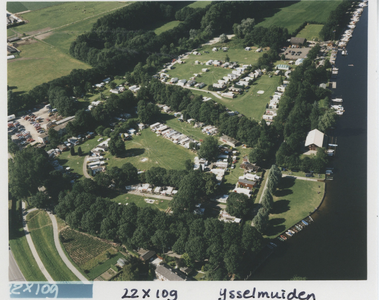 F014540 Luchtfoto van camping West aan het ganzendief.