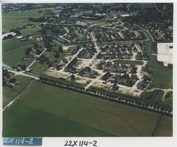 F014558 Luchtfoto IJsselmuiden Werenberg Zeegraven woonwijken.