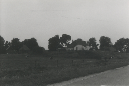 F014608 Kamperveen ? oude boerderij.