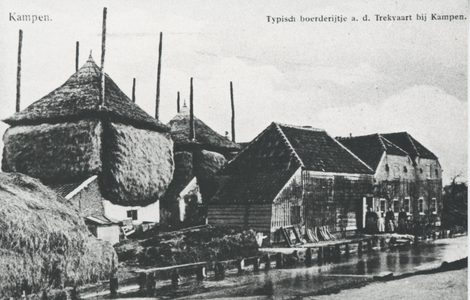 F014623 Ansichtkaart IJsselmuiden Boerderij aan de Trekvaart.