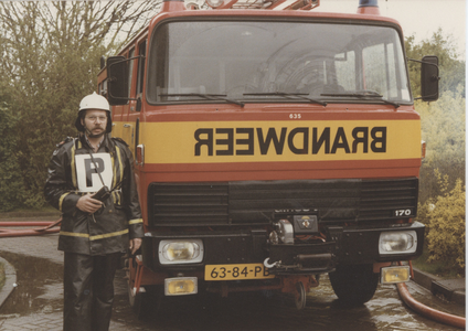 F014699 Brandweer IJsselmuiden - Brandweerwedstrijd in Zwolle 27 april 1985.