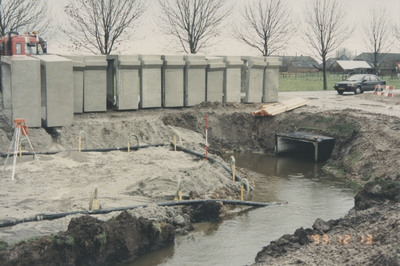 F015464 Gemeentewerken IJsselmuiden aanleggen wateropvang.