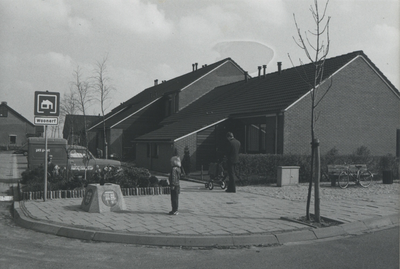 F015497 IJsselmuiden - woonerf in de wijk Groenendael.