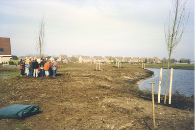 F016026 Boomplantdag 1998 in IJsselmuiden.