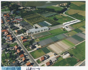 F016134 Luchtfoto Plasweg met Bakkerij Fuite.