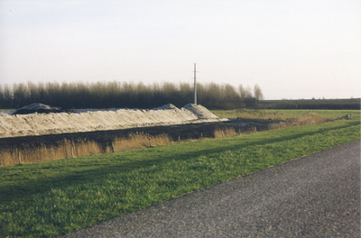 F016183 Stoter Bouwgrondstoffen IJsselmuiden aan de IJssel bij Kampen.