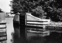 608 Blokzijl, de sluis naar de Havenkolk 