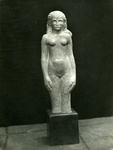 1240 Staand vrouwelijk naakt in kalksteen, 1926