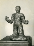 309 Zingende man, brons, 29 cm, 1927