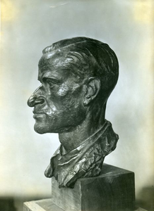 382 Portret van Etienne Bouchaud, brons, 34 cm, 1936