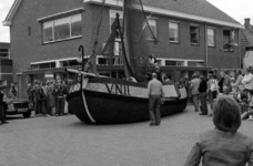 384 Bloemencorso Vollenhove. 'VN 11', wagenbouwgroep onbekend