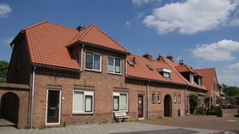 4121 Tulpstraat 36 (l), 34 (m) en 32 (r), Steenwijk
