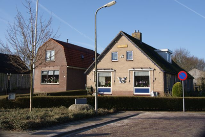 478 Kloosterweg 2 (l) en Schaarweg 48 (r), Sint Jansklooster