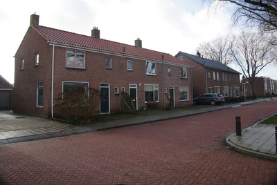 5258 Vondelstraat 5 (l), 7 en 9 (naar rechts oplopend), Steenwijk