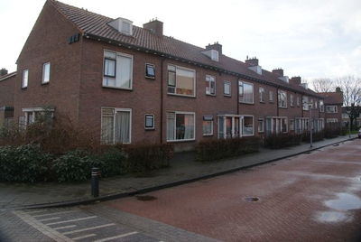 5266 Vondelstraat 47 (l), 49 (naar rechts oplopend), Steenwijk