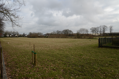 11280 Toekomstige bouwlocatie Steenwijk zuidoost, Meppelerweg. Op de achtergrond is de Kallenkoterallee zichtbaar