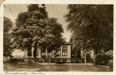 1078 Het gemeentehuis van Steenwijkerwold omstreeks 1932, [1932]