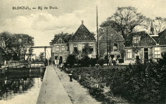 488 De sluis en de brug in de Zuiderstraat te Blokzijl omstreeks 1910, 1911