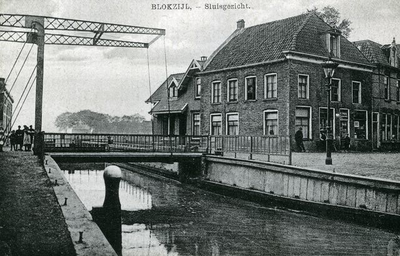 491 De brug en de sluis in de Zuiderstraat te Blokzijl,