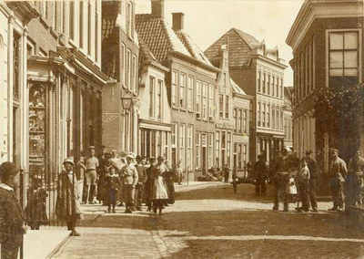 1333 De Oosterstraat te Steenwijk omstreeks 1890