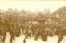 1853 Festiviteiten op de Markt te Steenwijk in 1892 ter gelegenheid van de herdenking van de bevrijding van Steenwijk ...
