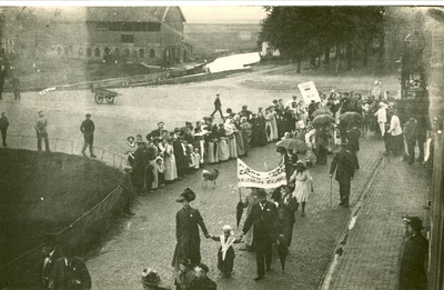 1855 Viering van de Nederlandse 100 jaar onafhankelijkheid te Steenwijk, bij de Paardenmarkt