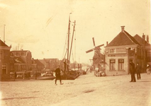 1 Gezicht op het Steenwijkerdiep en de haven te Steenwijk omstreeks 1910