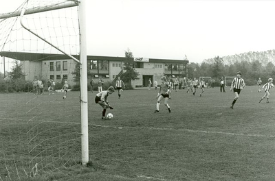 2183 Voetballen te Steenwijk in 1984