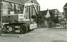 794 Afbraak panden op de hoek van de Scholestraat en de Molenstraat te Steenwijk in oktober 1986
