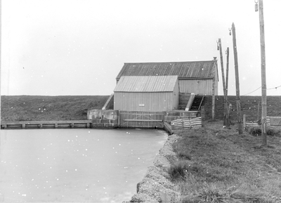  Foto van landzijde van de Diemerzeedijk en Diemerdammersluis, 1903