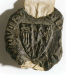  een gotisch wapenschild, gedeeld: I. een halve adelaar; II. drie lelies, geplaatst 2 en 1. Links, rechts en boven het ...
