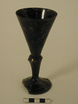 DL 88-75-639 Kelkglas, 17e eeuw