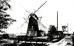 1036 De molen van de Oostmade polder bij Loosduinen te 's-Gravenhage, (1925?)