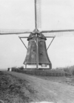 942 Molen 'Klein Delfgauw in de Polder van Biesland.