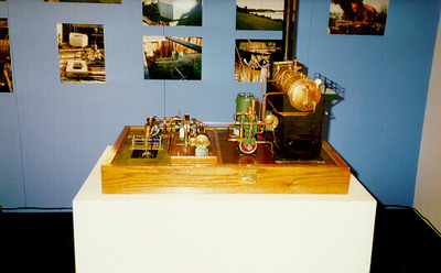 927 Model vijzelgemaal met stoommachine, tentoongesteld op de beurs Westland 19 nu in Naaldwijk op 19 maart 1988., 1988