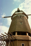983 Nieuwlandsche molen te Hoek van Holland tijdens de restauratie/verhoging. (1988), 1988