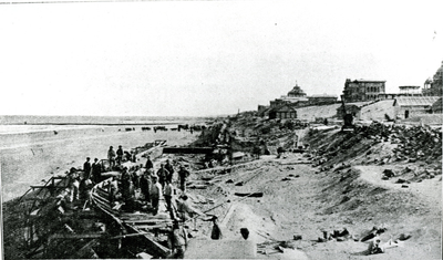 2005 Werkzaamheden tot verlenging van de strandmuur te Scheveningen, 1898-1908