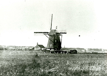 2258 Molen de Vlieger van de Veen- en Binkhorstpolder (Vliegermolen) te Voorburg, z.j.1981/april/13