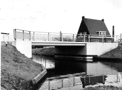 186 De brug nr. 3 over het Zwethkanaal bij Westerlee ('s-Gravenzande), 1962