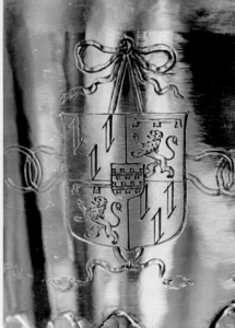 771 Het wapen van hoogheemraad Jacob van den Boetselaar, heer van Asperen, in de hensbeker van 1682., 1972
