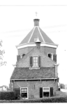 1332 De Oranjesluis met sluiswachterswoning te 's-Gravenzande gezien naar het westen., 1974