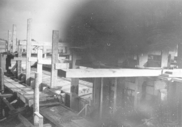 1261 De betonkisting voor de torens van de keersluis 't Haantje aan het einde van de Kastanjewatering te Rijswijk., 1930