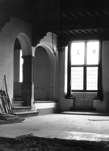 426 De restauratie van de zaal van de verenigde vergadering in het Gemeenlandshuis te Delft., 1974