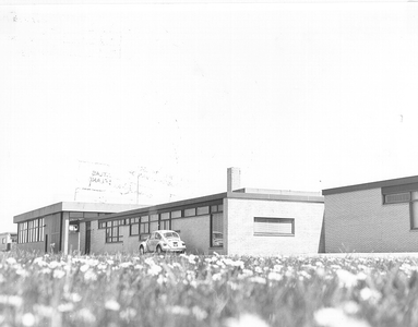 539 Het dienstgebouw Arendsduin te 's-Gravenzande, zuidwestzijde., 1975