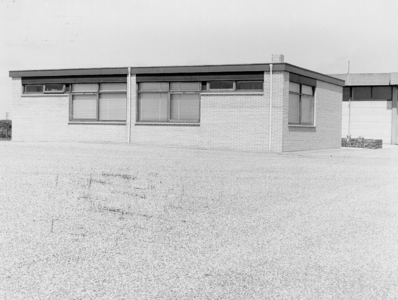 540 Het dienstgebouw Arendsduin te 's-Gravenzande, zuidwestzijde., 1975