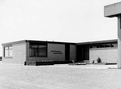 541 Het dienstgebouw Arendsduin te 's-Gravenzande, oostzijde., 1975