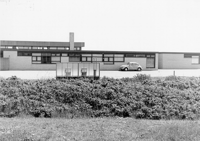 542 Het dienstgebouw Arendsduin te 's-Gravenzande, westzijde., 1975